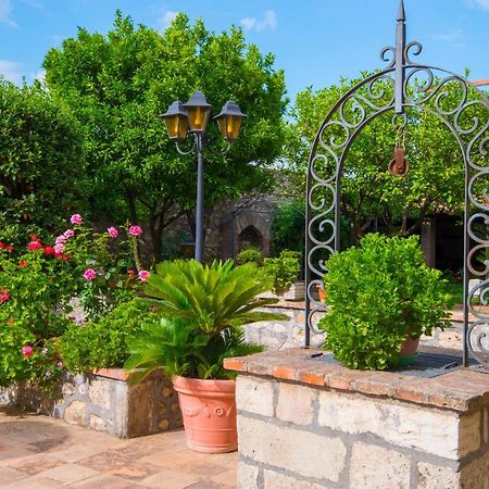 Bed and Breakfast Torre Caetana Минтурно Экстерьер фото